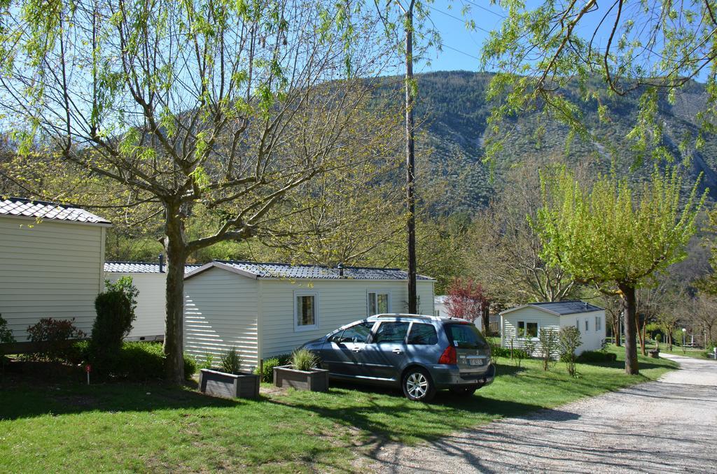 Camping Calme Et Nature Castellane Bilik gambar